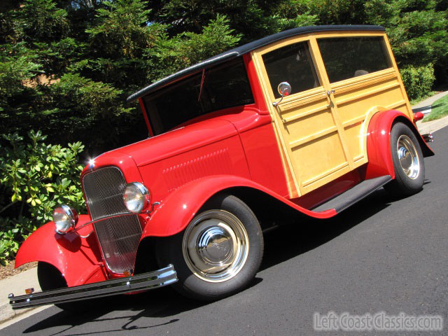 1932 Ford Custom Woody Slide Show