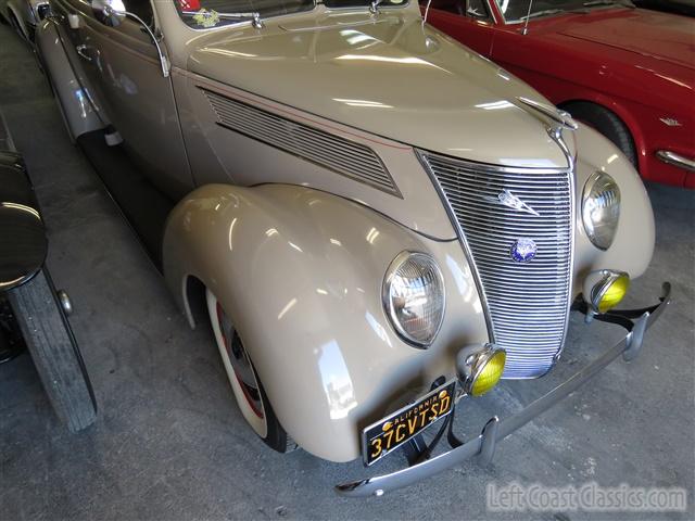 1937-ford-deluxe-convertible-136.jpg