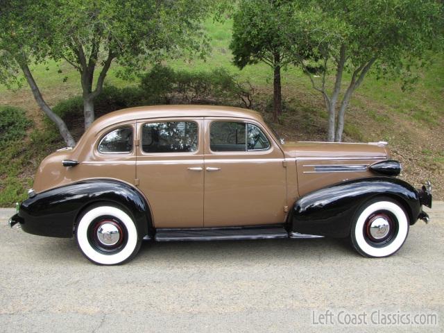 1937-oldsmobile-six-386.jpg