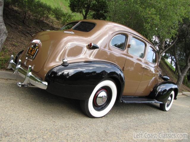 1937-oldsmobile-six-400.jpg