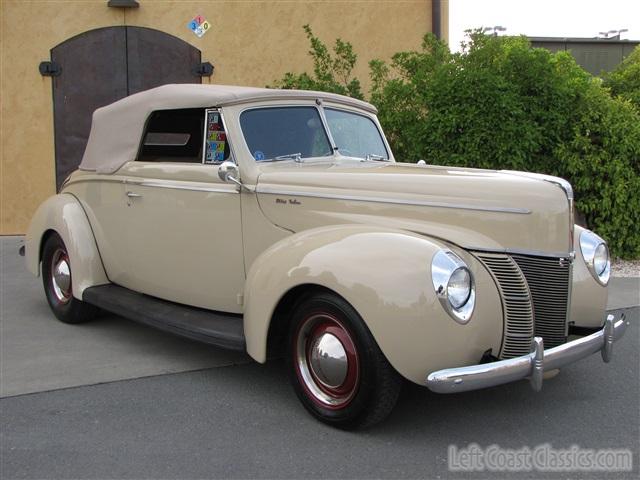 1940-ford-deluxe-convertible-026.jpg