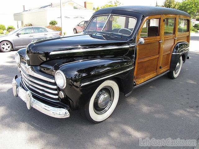 1947-ford-super-deluxe-woody-325.jpg
