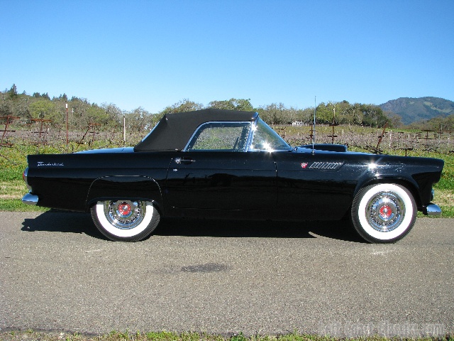 1955 Ford Thunderbird