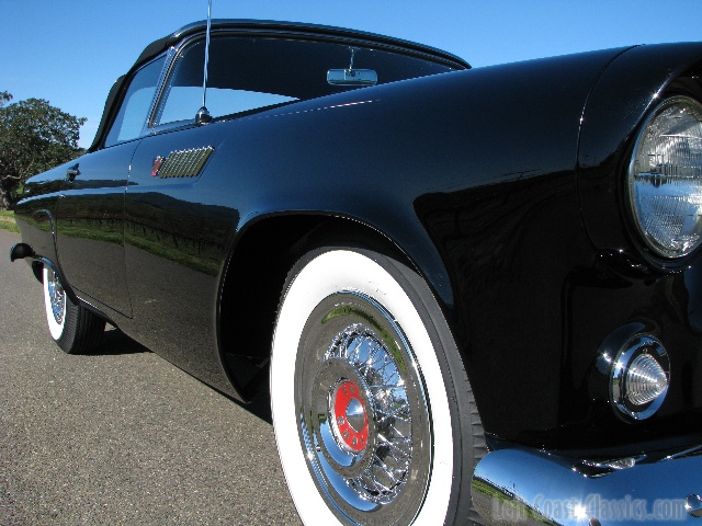 1955 Ford Thunderbird
