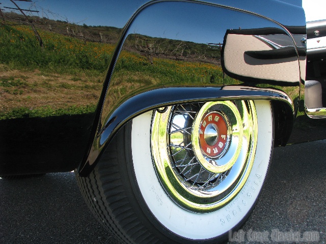1955 Ford Thunderbird