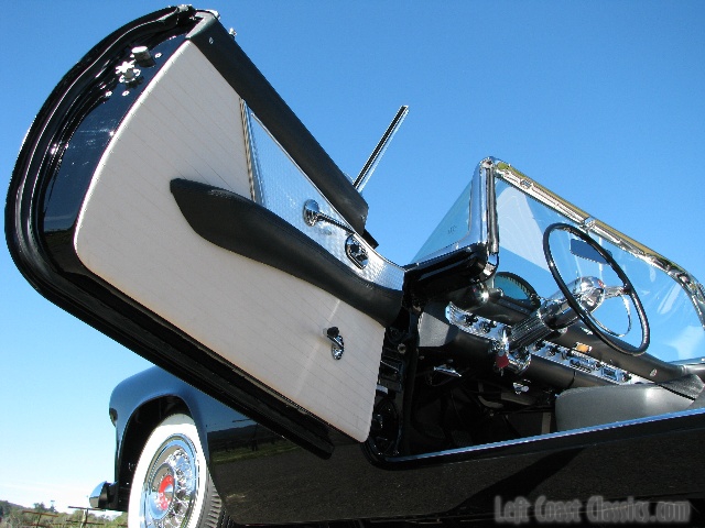 1955 Ford Thunderbird