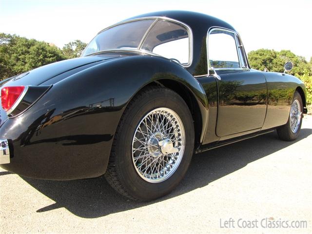 1959-mga-coupe-031.jpg