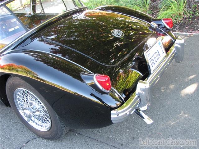 1959-mga-coupe-086.jpg