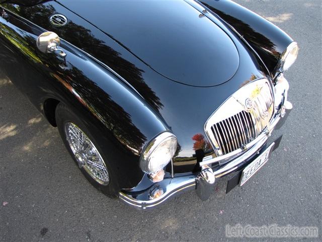 1959-mga-coupe-092.jpg