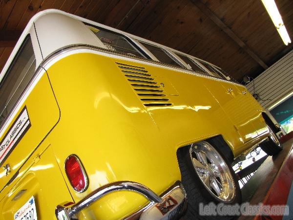 1966-vw-21-window-bus-034.jpg