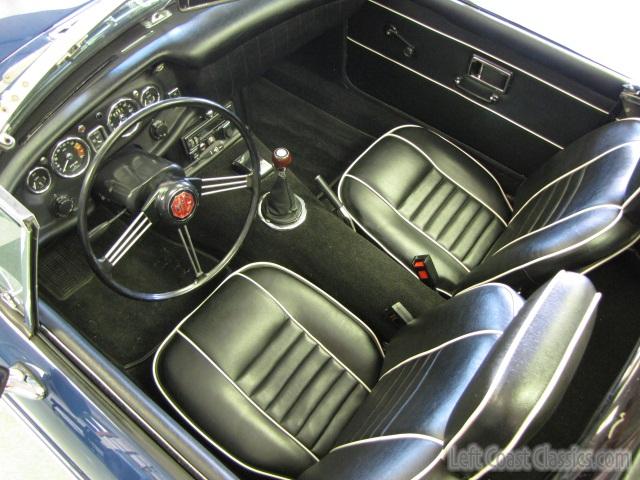 1969-mgb-roadster-085.jpg