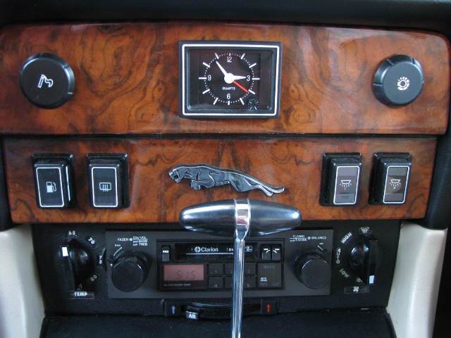 1985 Jaguar Sovereign Dash