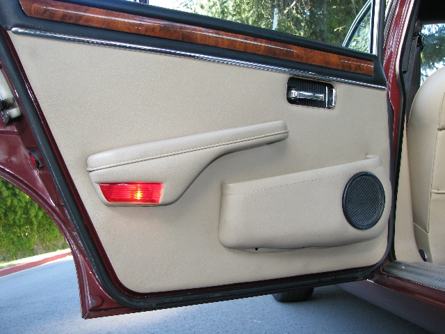 1985 Jaguar Sovereign Door
