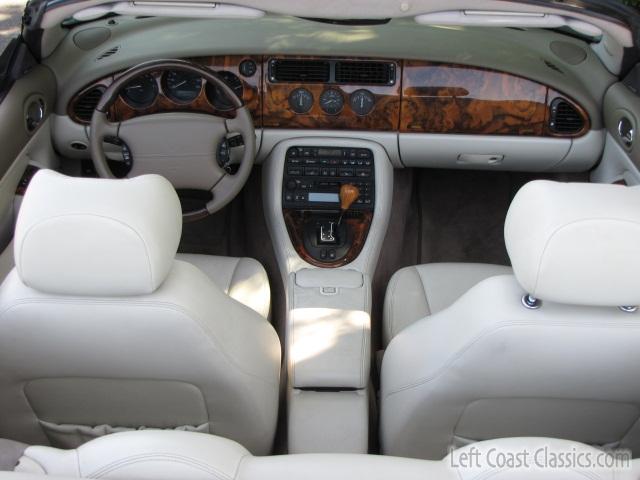 2002-jaguar-xk8-convertible-049.jpg