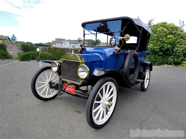 1915 Ford Model T Touring Slide Show