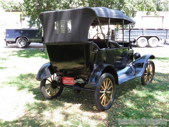 1917-ford-model-t-touring-044.jpg