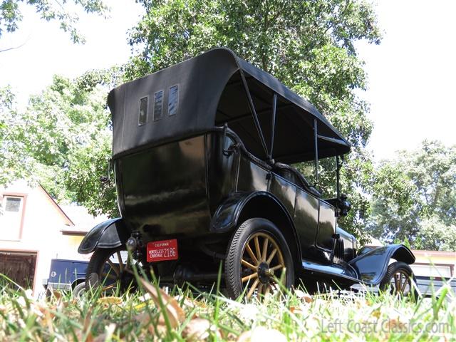1917-ford-model-t-touring-045.jpg