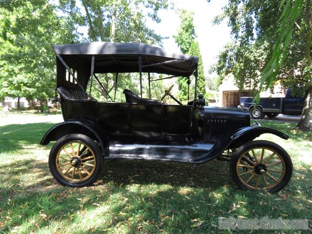 1917-ford-model-t-touring-051.jpg