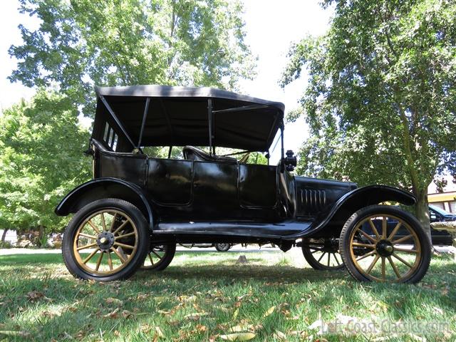 1917-ford-model-t-touring-056.jpg