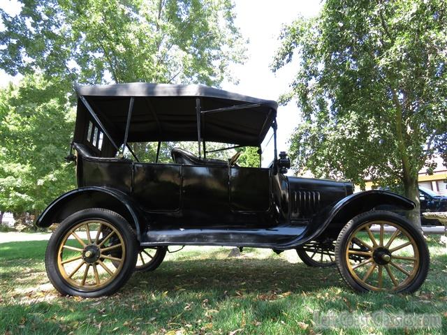 1917-ford-model-t-touring-058.jpg