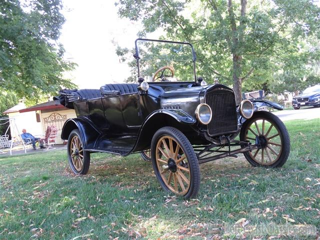 1917-ford-model-t-touring-063.jpg