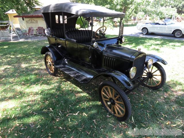 1917-ford-model-t-touring-068.jpg