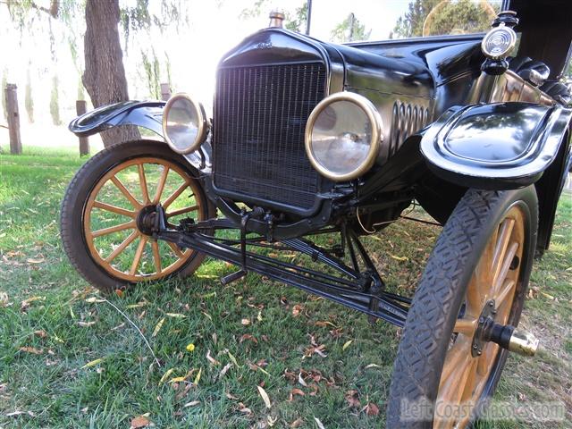 1917-ford-model-t-touring-077.jpg