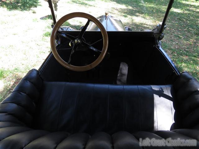 1917-ford-model-t-touring-132.jpg