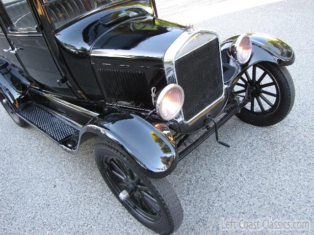 1926-ford-model-t-sedan-080.jpg
