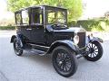 1926-ford-model-t-sedan-017