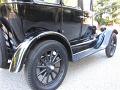 1926-ford-model-t-sedan-029