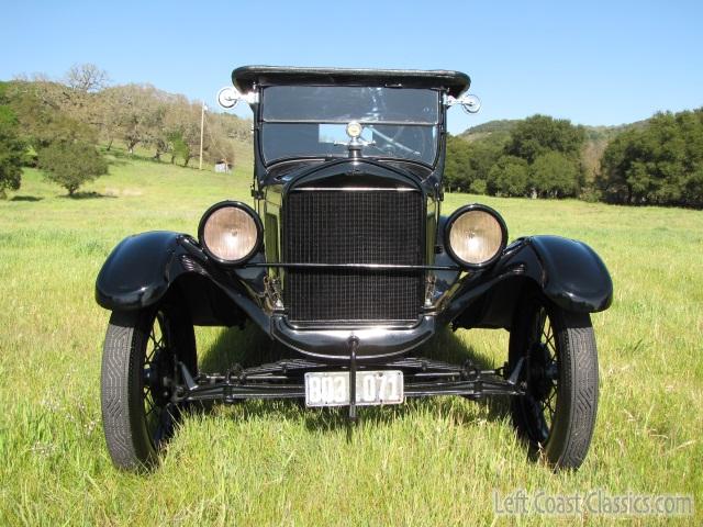 1926-ford-model-t-touring-001.jpg