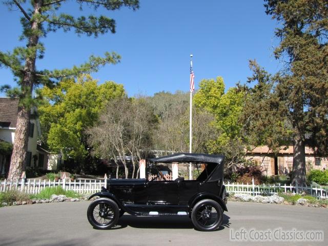 1926-ford-model-t-touring-013.jpg