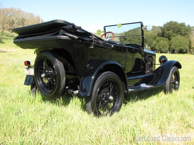 1926-ford-model-t-touring-024.jpg
