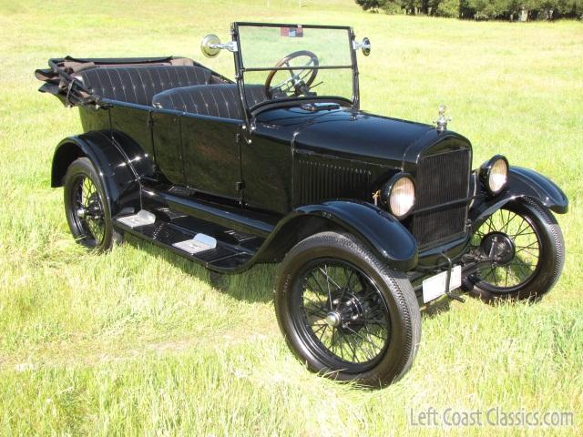1926-ford-model-t-touring-032.jpg
