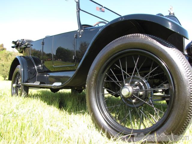 1926-ford-model-t-touring-040.jpg