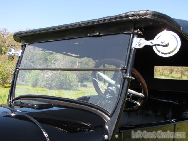 1926-ford-model-t-touring-048.jpg