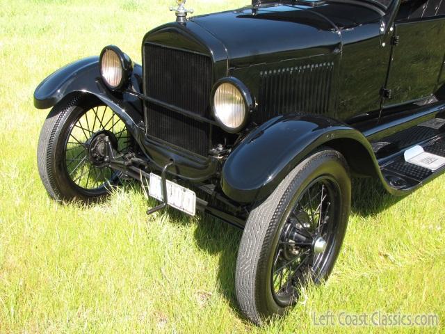 1926-ford-model-t-touring-053.jpg