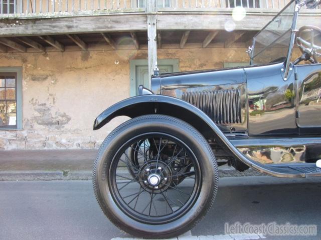 1926-ford-model-t-touring-060.jpg