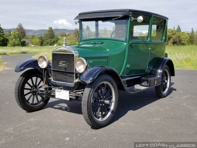 1926-ford-model-t-tudor-004.jpg