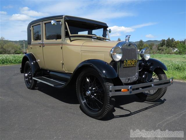 1928-ford-model-a-fordor-050.jpg