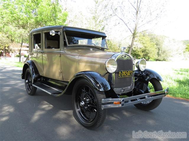 1928-ford-model-a-fordor-053.jpg