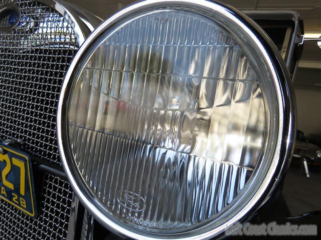 1928-ford-model-a-fordor-073.jpg