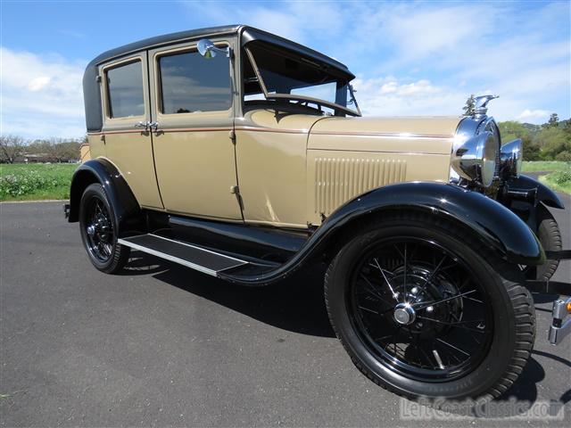 1928-ford-model-a-fordor-103.jpg