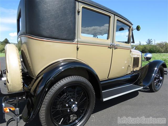 1928-ford-model-a-fordor-110.jpg