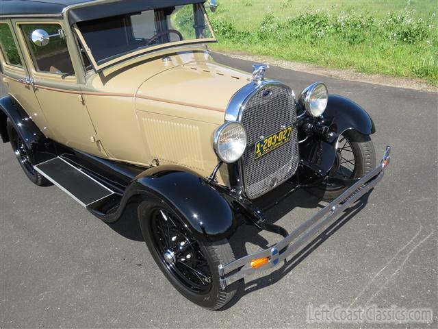 1928-ford-model-a-fordor-132.jpg