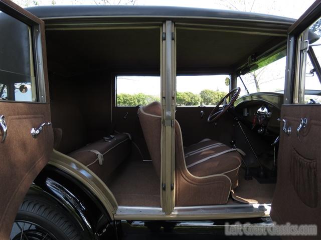 1928-ford-model-a-fordor-189.jpg