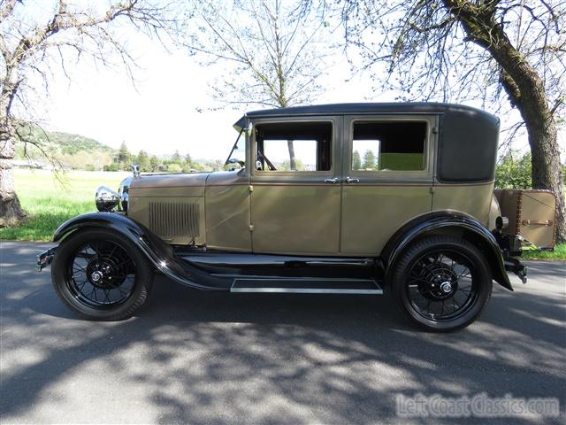 1928-ford-model-a-fordor-269.jpg