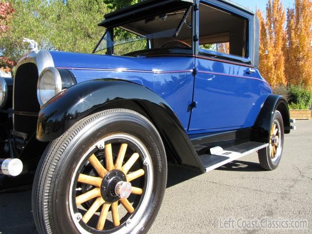 1928-whippet-overland-96-250.jpg