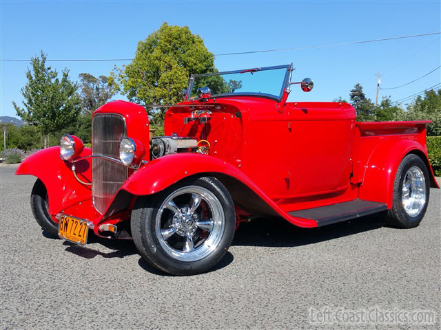 1932 Ford Deuce Cabriolet Pickup Slide Show